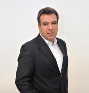 Ο κ. Μάνος Κόνσολας